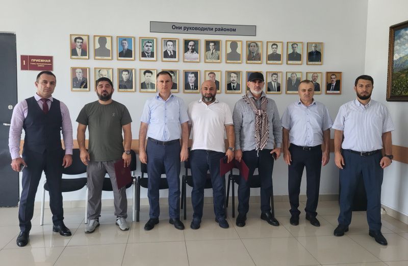 В Сулейман-Стальском районе объявили благодарность представителям ветеранских организаций Дагестана за поддержку участников СВО