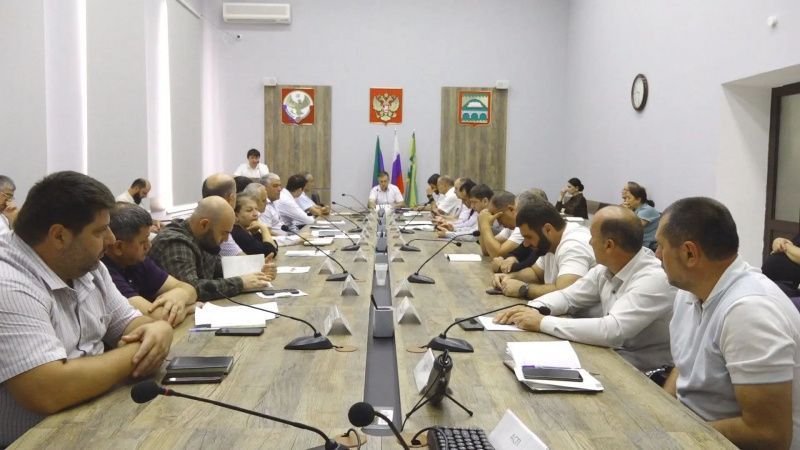 В Сулейман-Стальском районе обсудили социальную поддержку участников СВО и вопросы здравоохранения
